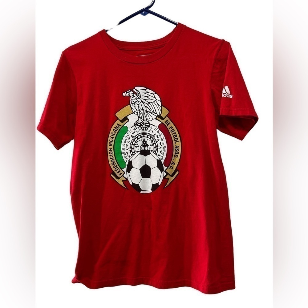 Adidas Short Sleeve Tee New Condition